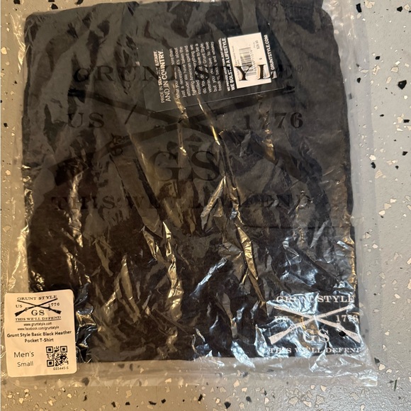 Basic Pocket T-Shirt- Black Heather Grunt Style - Picture 5 of 5